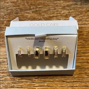 Women's Gold Earring Set